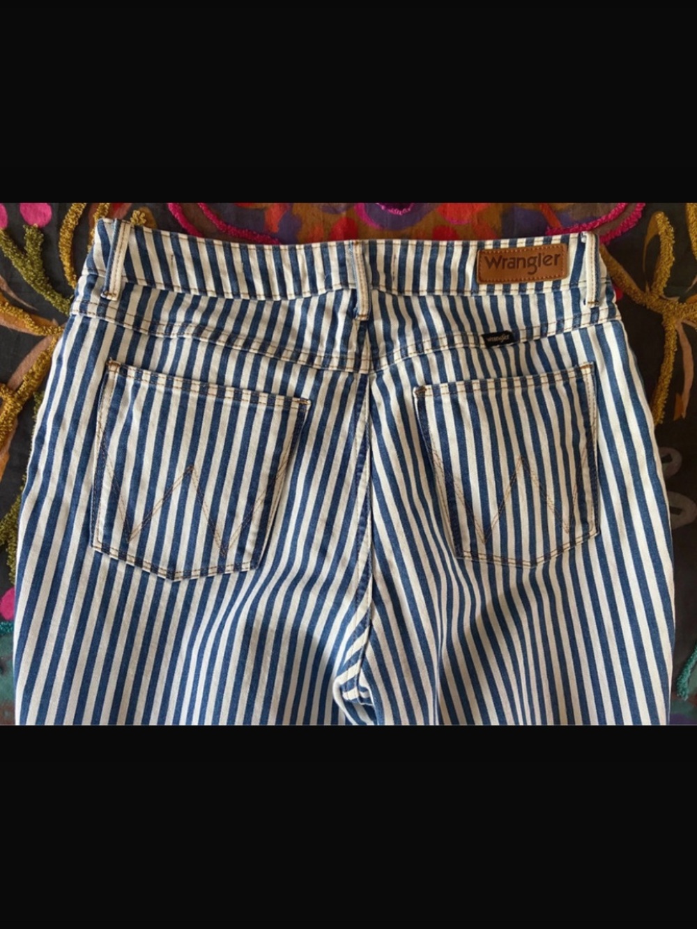 Wrangler Blue and White Striped High Rise Fierce Flare Women’s Jeans 30 EUC